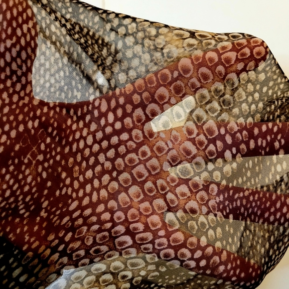 Square scarf - Picture 5 of 5